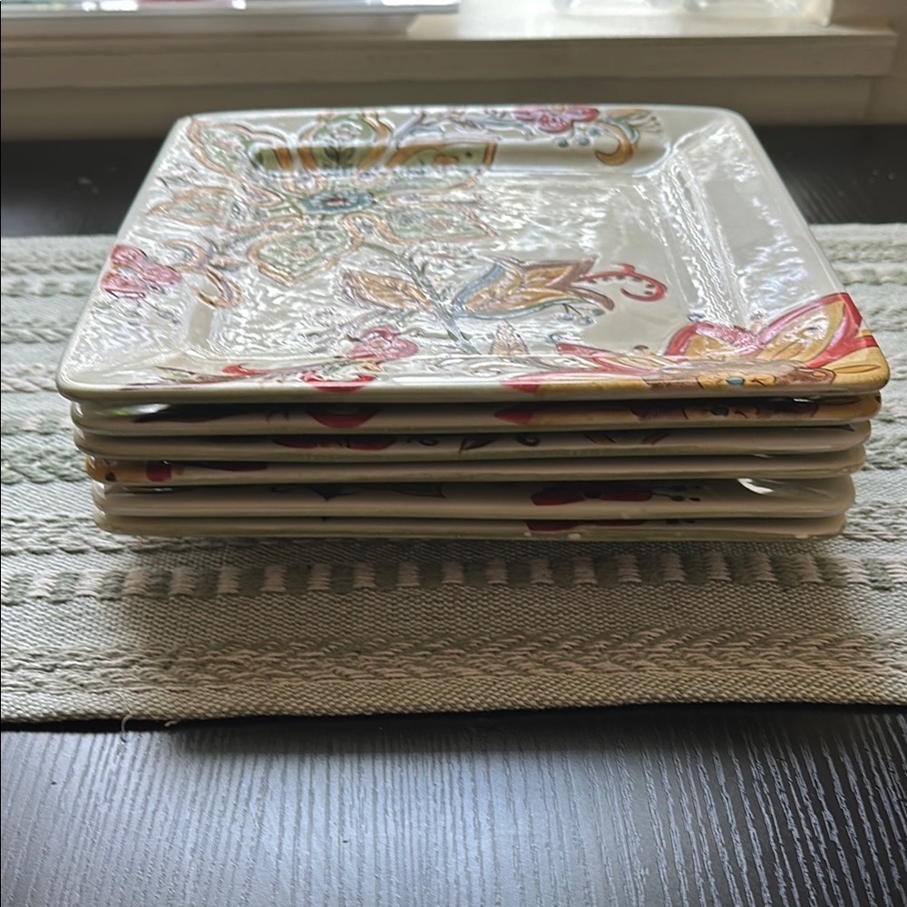 Floral Square Plate - Picture 2 of 4